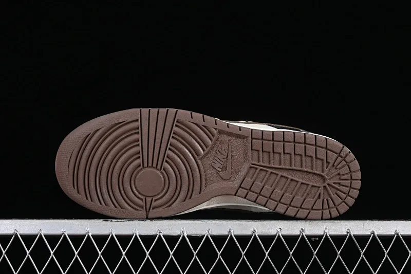 All categories Nk SB Dunk series Nk SB Dunk Low low-top sneakers Nk Dunk Low "Mars Stone" black paper puppet Mocha brown SB strap low-top casual sneakers DR9704-200